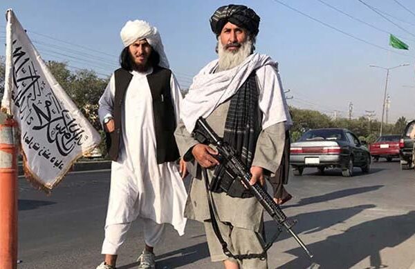 افغان طالبان نے سابق حکومتی عہدیداروں سے ملنے والی رقم خزانے میں جمع کرا دی