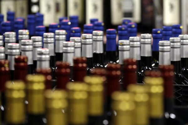 روس: جعلی شراب پینے سے 18 افراد ہلاک