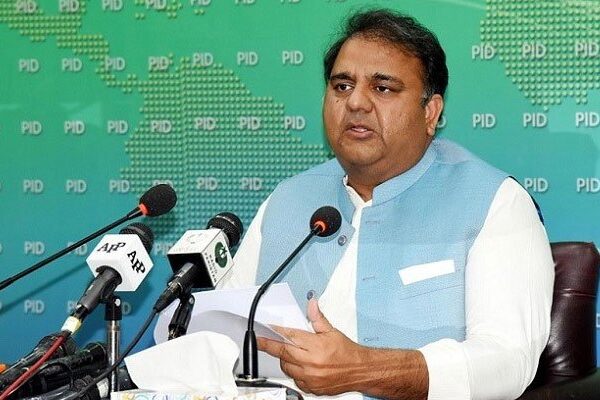 ’ملک سبسڈی پر نہیں چل سکتا، دنیا میں تیل مہنگا ہو گا تو پاکستان میں بھی قیمت بڑھے گی‘