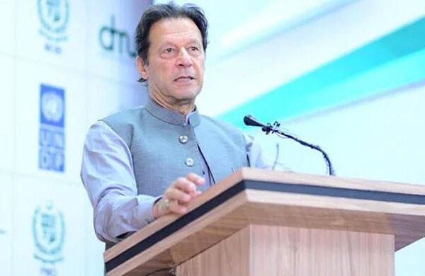 قرضوں کے باوجود عوام پر کم بوجھ ڈالنے کی کوشش کی: وزیراعظم