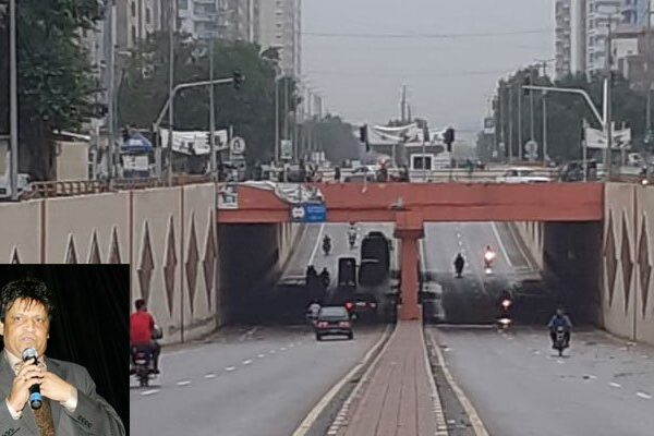 کراچی میں شہید ملت روڈ پر بنا انڈر پاس عمر شریف کے نام سے منسوب