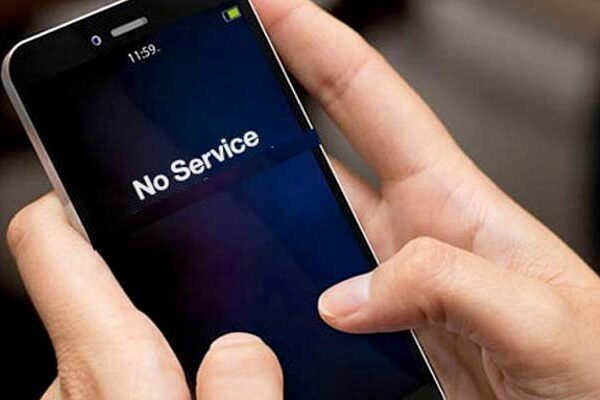 کراچی سمیت دیگر شہروں میں موبائل فون سروس بند