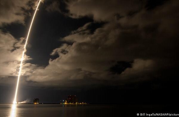 جیوپیٹر کے سیارچوں کی معلومات، ناسا کا خلائی جہاز روانہ