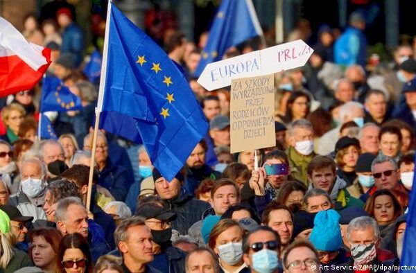 یورپی عدالت کی طرف سے پولینڈ کو ایک ملین یورو روزانہ جرمانہ