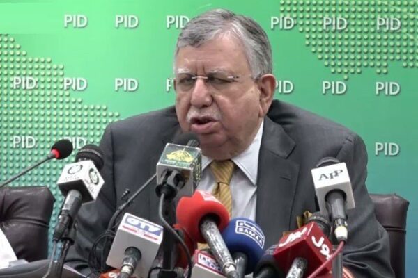 37 لاکھ  گھرانوں کو 14 سو ارب روپے کے قرضے دیے جائیں گے، وزیر خزانہ