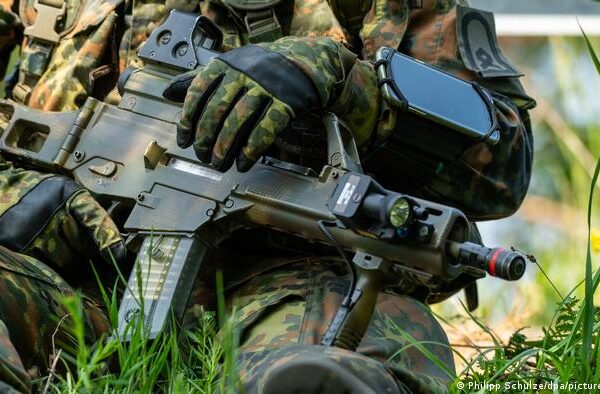 کیا سابق جرمن فوجی تارکین وطن کو مارنا چاہتے تھے؟