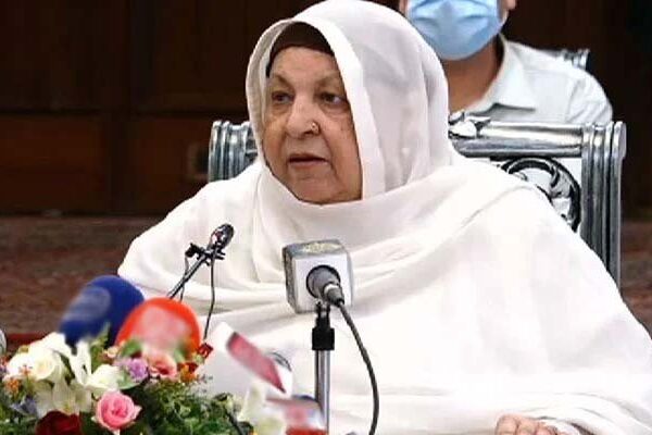 ڈینگی مریضوں کیلئے ایکسپو سینٹر لاہور میں فیلڈ اسپتال فعال کر دیا: یاسمین راشد