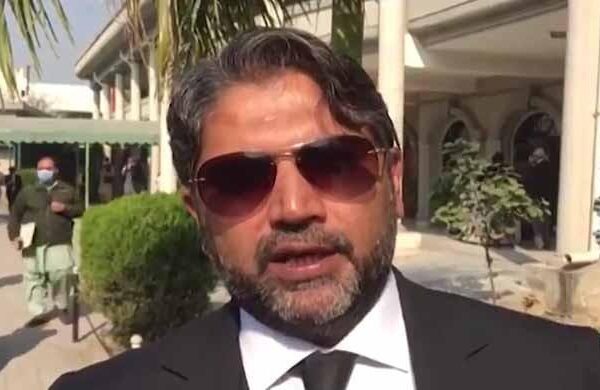 رانا شمیم جواب کے ساتھ پیش ہوں گے: بیٹا احمد حسن ایڈووکیٹ