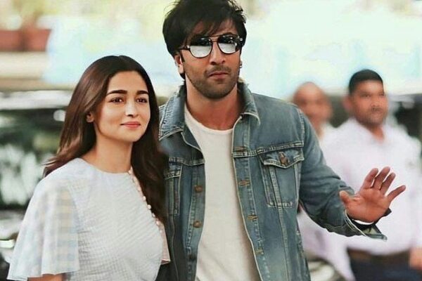 رنبیر کپور اور عالیہ بھٹ کی شادی کی نئی تاریخ سامنے آگئی