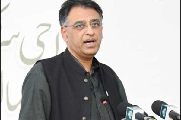 کراچی گرین لائن منصوبے کا آغاز 25 دسمبر سے ہوگا، اسد عمر