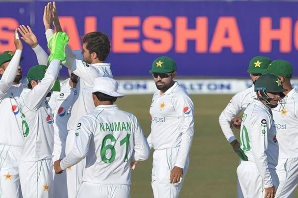 چٹاگانگ ٹیسٹ: بنگلا دیش کی آدھی ٹیم دوسری اننگز میں 43 رنز پر پویلین لوٹ گئی