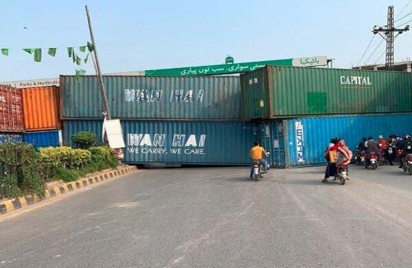 کالعدم تنظیم سے معاہدہ، لاہور سے پنڈی کے درمیان رکاوٹیں ہٹا دی گئیں