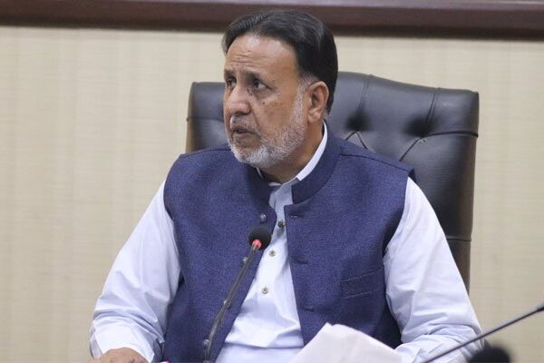 پلاٹ پر قبضہ: صوبائی وزیر محمود الرشید کے خلاف قانون کے مطابق کارروائی کا حکم