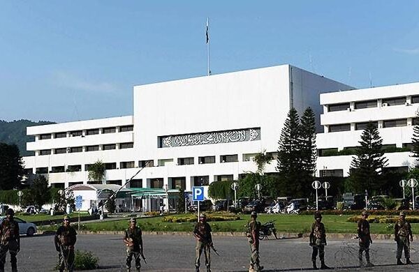 پارلیمانی قومی سلامتی کمیٹی کا اجلاس جاری، عسکری قیادت بریفنگ دیگی