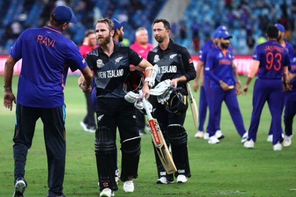 پاکستان کے بعد نیوزی لینڈ نے بھی بھارت کو شکست دے دی