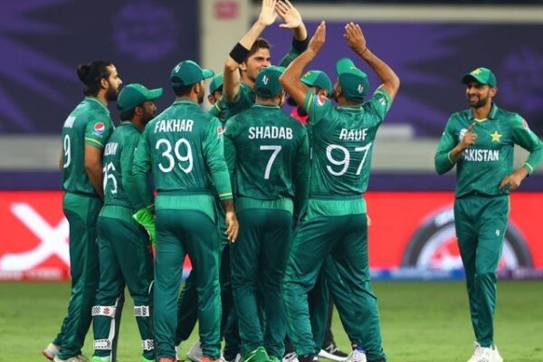 پاکستان نے نمیبیا کو شکست دیکر سیمی فائنل میں رسائی حاصل کرلی