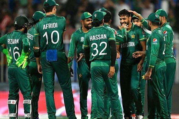 امارات میں 5 سال سے ناقابل شکست پاکستان آج آسٹریلیا کیخلاف میدان میں اترے گا