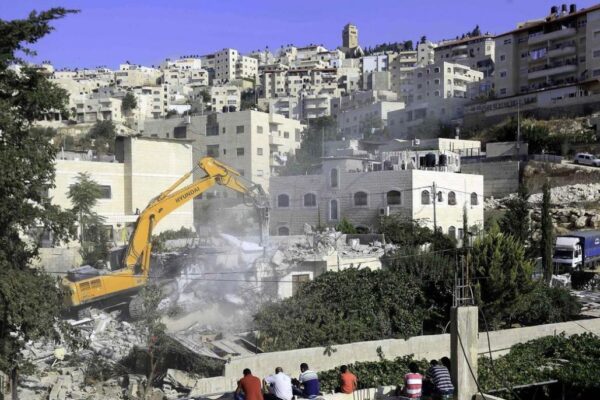 فلسطینی عوام کے مکانات اور دکانوں کو زبردستی گرانا عالمی قوانین کے منافی ہے، یورپی یونین