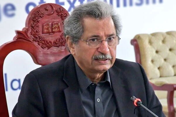 کورونا کے نئے ویرینٹ کا علم نہیں، تعلیمی سرگرمیاں جاری رکھنا چاہتے ہیں