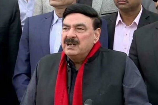 وزیر داخلہ شیخ رشید کے بڑے بھائی انتقال کر گئے