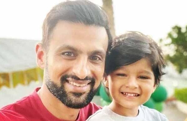 شعیب ملک کے بیٹے کی طبیعت خراب، آج تیسرا ٹی ٹوئنٹی نہیں کھیلیں گے