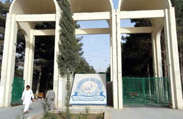 مذاکرات ناکام، طلبا کی جامعہ بلوچستان کو بند کرنیکی دھمکی