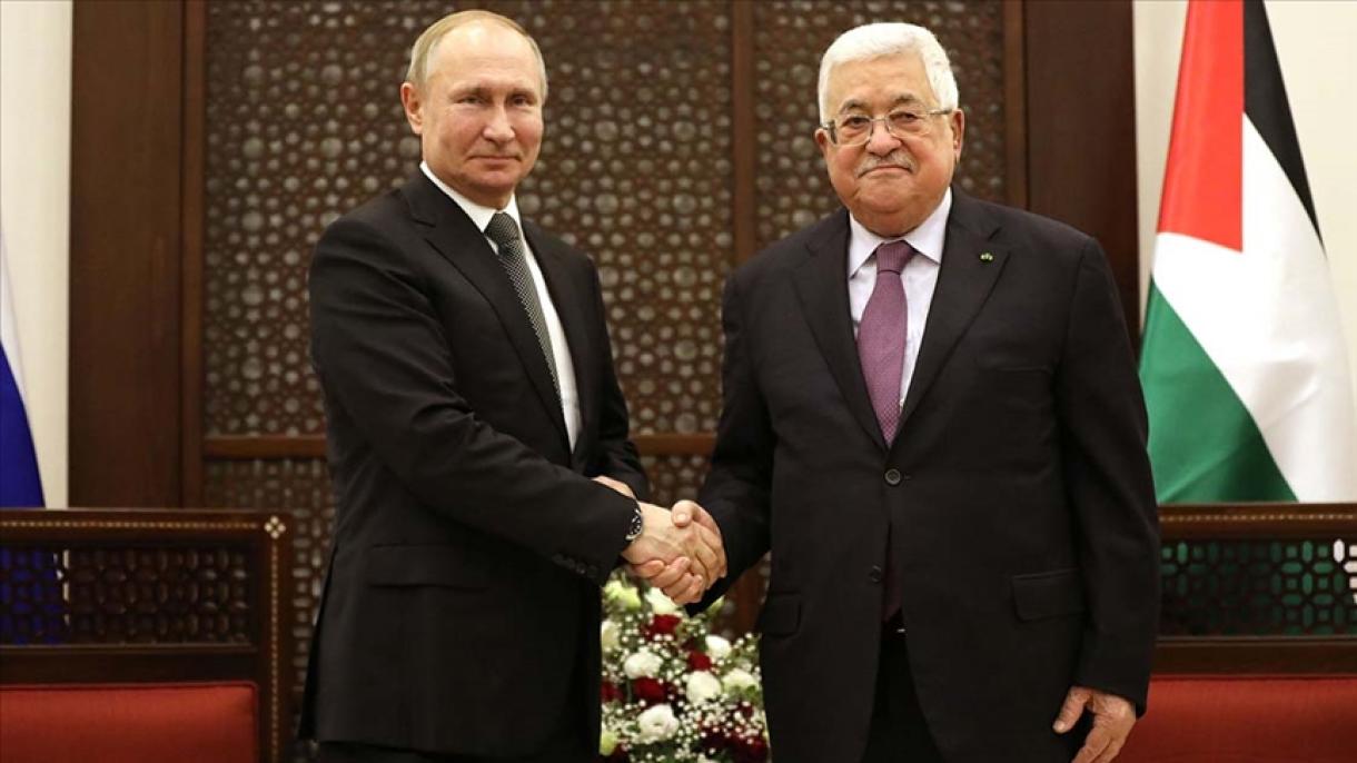 Vladimir Putin and Mahmoud Abbas