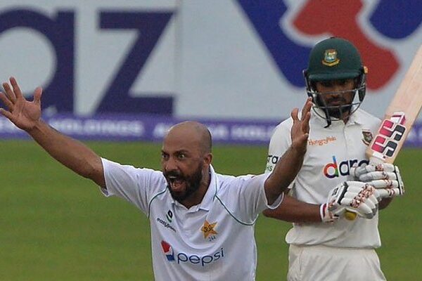 ڈھاکا ٹیسٹ: بنگلادیش کو فالو آن، اننگز کی شکست سے بچنے کیلئے 213 رنز درکار