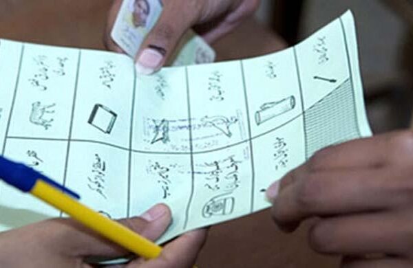 پی ٹی آئی رہنما کا میئر پشاور کی نشست 7 کروڑ میں بیچنے کا الزام