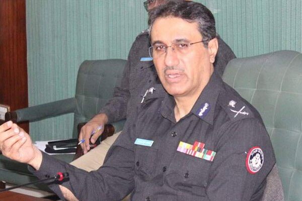 کراچی میں سادہ لباس پولیس اہلکاروں کی تعیناتی پر پابندی عائد