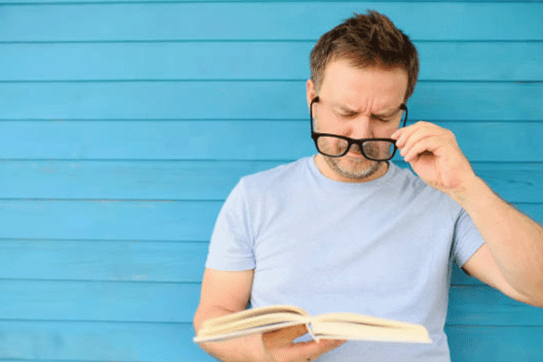 قریب کی نظر درست کرنے کیلیے دنیا کے پہلے آئی ڈراپس پیش کر دیئے گئے