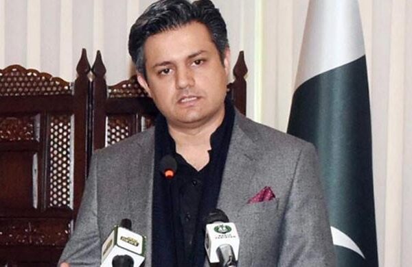 حماد اظہر نے دن میں 3 بار گیس فراہمی کی یقین دہانی کو ’فیک نیوز‘ قرار دیدیا