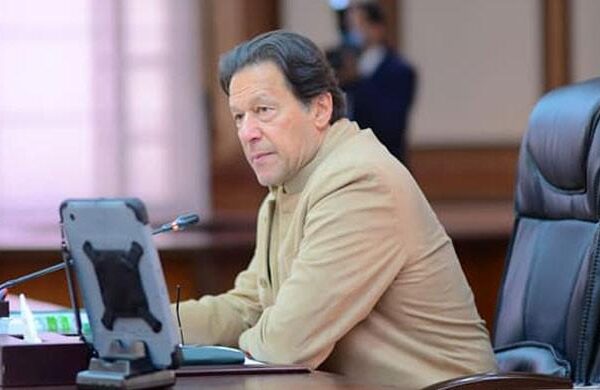سابق حکمرانوں نے قرض لے کر ہمیں غلام قوم بنا دیا: وزیراعظم