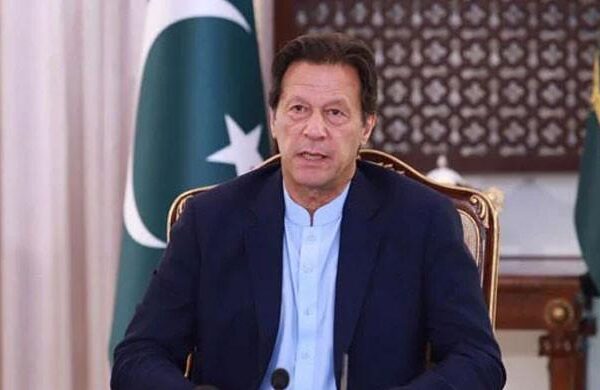 شہباز شریف کی تقریر نوکری کی درخواست ہوتی ہے: وزیراعظم