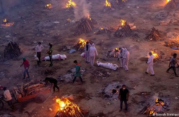 بھارت، کیا نیا سال نئے مسائل ساتھ لائے گا؟