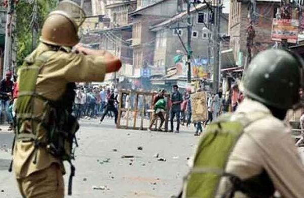 مقبوضہ کشمیر میں بھارتی بربریت جاری، مزید تین کشمیری شہید