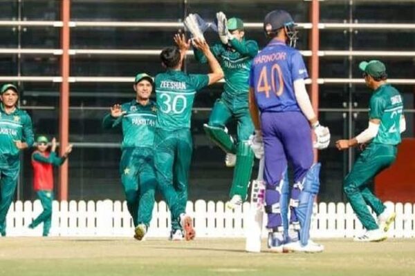 انڈر 19 ایشیا کپ میں پاکستان نے بھارت کو 2 وکٹ سے شکست دے دی