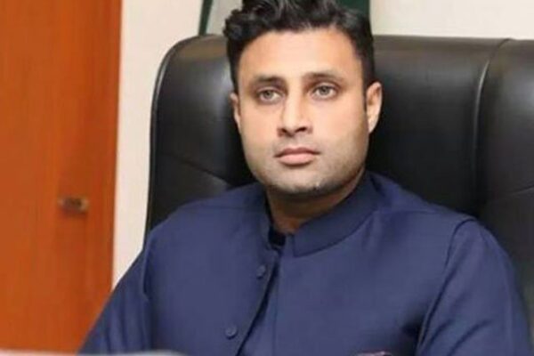 پاکستانیوں کے غیر قانونی باہر جانے میں FIA ملوث ہے، زلفی بخاری