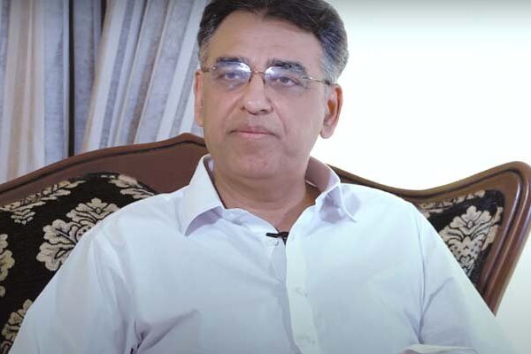 نواز شریف کو باہر بھیجنے کا فیصلہ 100 فیصد عمران خان کا تھا: اسد عمر