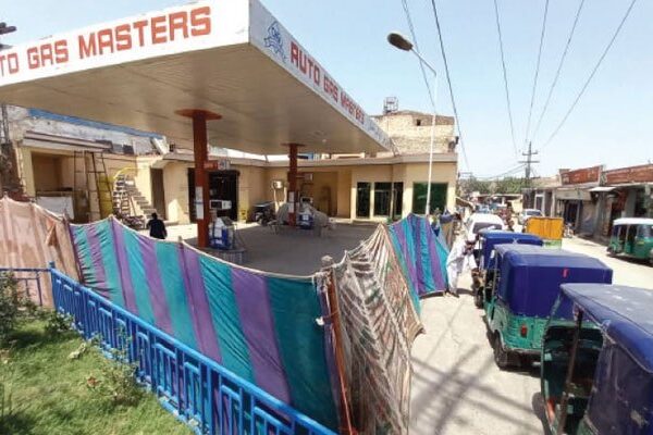 پشاور: گھریلو صارفین کو گیس کی بہتر فراہمی کیلئے سی این جی اسٹیشنز 20 جنوری تک بند
