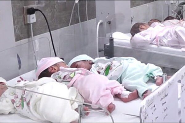 پشاور میں خاتون کے ہاں بیک وقت 6 بچوں کی پیدائش