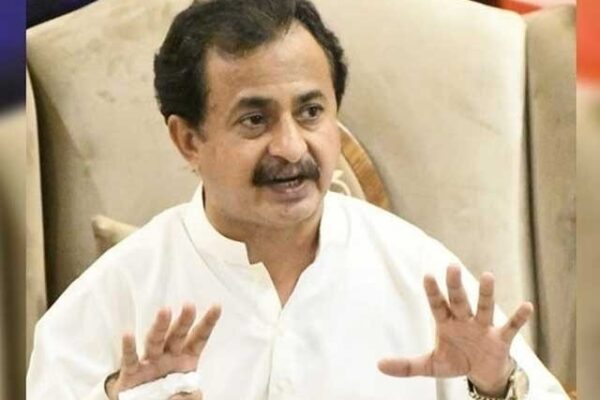 پی ٹی آئی رہنما حلیم عادل شیخ  کو حملے کی دھمکی