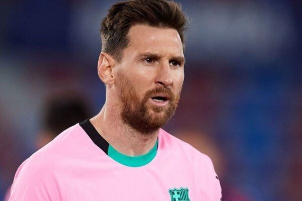 لیونل میسی سمیت 4 معروف فٹ بالر کورونا کا شکار