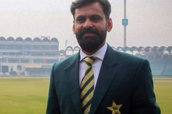 حفیظ بیٹ اور بال دونوں سے کئی پاکستانی فتوحات کا اہم کردار رہے