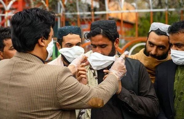 پاکستان میں 3 ماہ بعد کورونا مثبت کیسز کی شرح ڈھائی فیصد سے تجاوز کر گئی