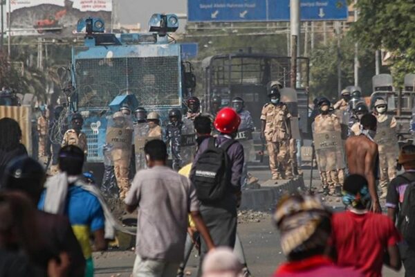 سوڈان، فوجی انتظامیہ کے خلاف احتجاجی مظاہرے بدستور جاری