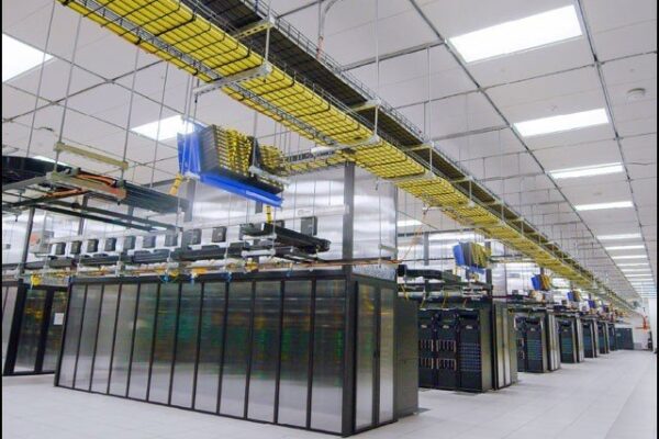 فیس بُک ’میٹا‘ کمپنی نے مصنوعی ذہانت کیلیے طاقتور سپر کمپیوٹر بنا لیا