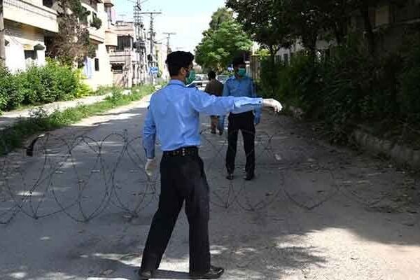 آئندہ 2 ہفتوں میں کورونا کیسز میں مزید کمی ہوگی