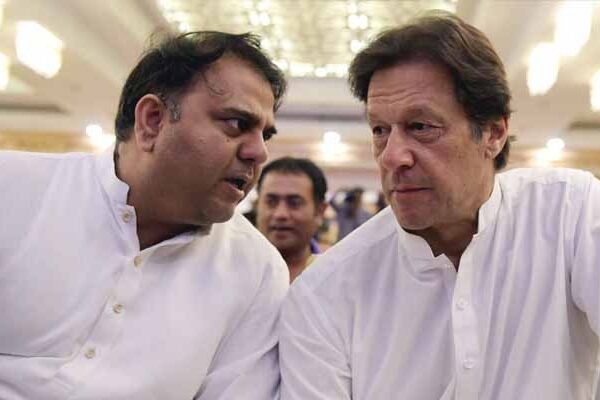 عمران خان کے لیول کا آدمی پاکستان میں نہیں: فواد چوہدری