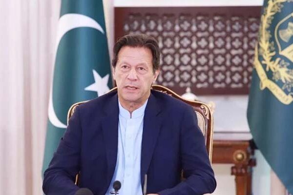توقع ہے جلد یا بدیر ہم مسئلہ کشمیر بات چیت سے حل کرلیں گے: وزیراعظم